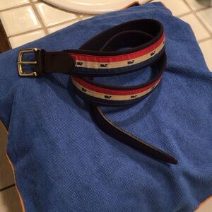 Men's vineyard vines 36/W red/white/blue fabric and leather used belt